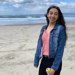 Meet your Posher, Elizabeth